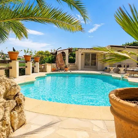 Saint-raphael - With Pool & Private Parking Saint-Raphaël