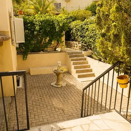 Saint-raphael - With Pool & Private Parking וילה Saint-Raphaël