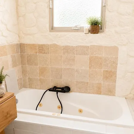 Saint-raphael - With Pool & Private Parking וילה Saint-Raphaël